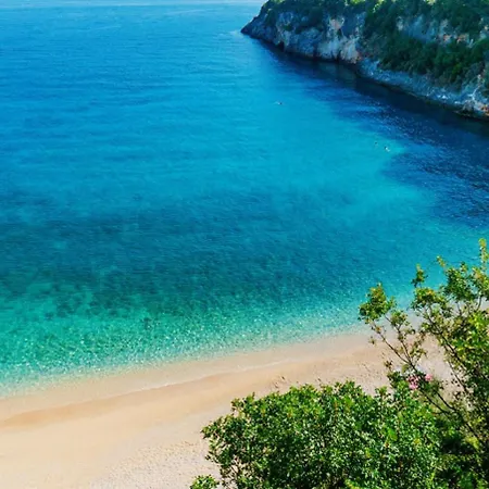 The Yiameli Collection - Meli *